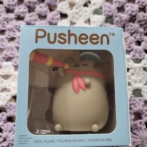 Limited Edition Pusheen Vinyl Figurine and Notepad